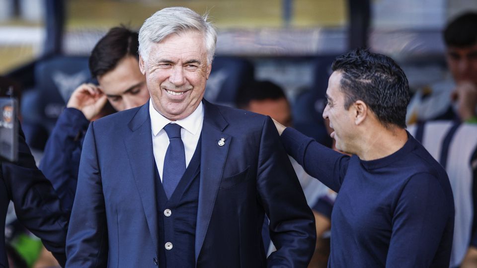 ANTEVISÃO Real Madrid-Barcelona: xeque-mate de Ancelotti ou recuperação de Xavi?