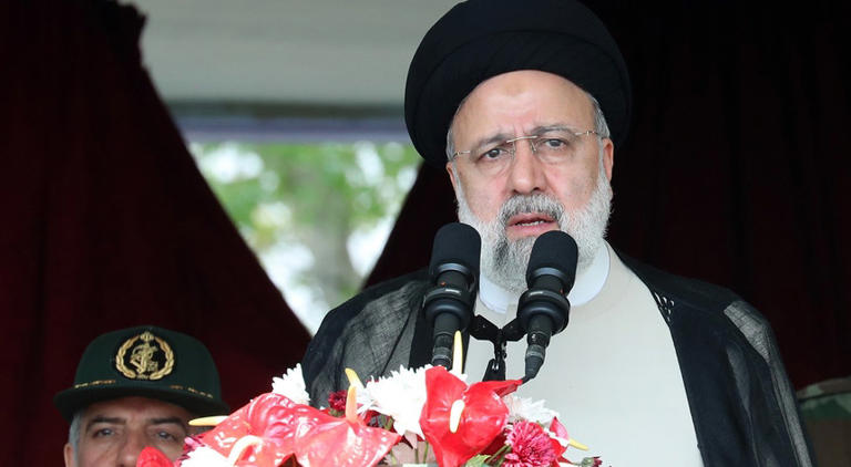 Irão condena EUA a pagar mil milhões de dólares por apoio ao regime do Xá