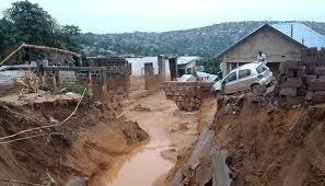 Deslizamento de terra na RDC faz 12 mortos e mais de 50 desaparecidos